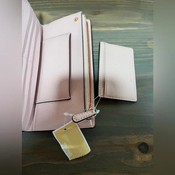 ✨🏷️SALE✨NWT Michael Kors Jet Set Lg Carryall Bifold Wallet w/ Card Case, Blossom - Picture 7 of 12